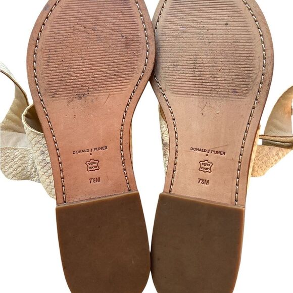 Donald J Pliner natural cork sandals size 7.5" - Picture 8 of 9